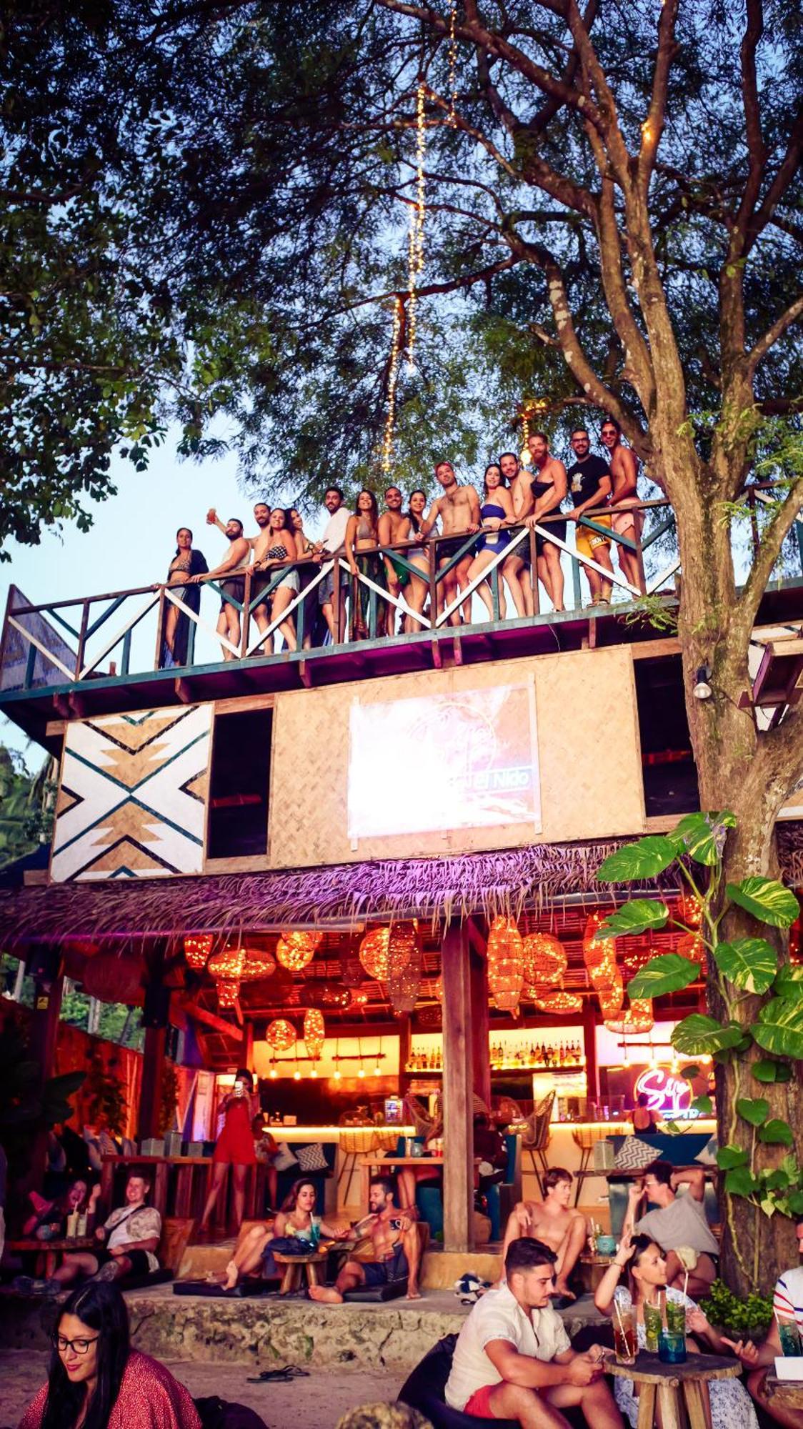 Sip Sunset Hostel And Lounge 爱妮岛 外观 照片