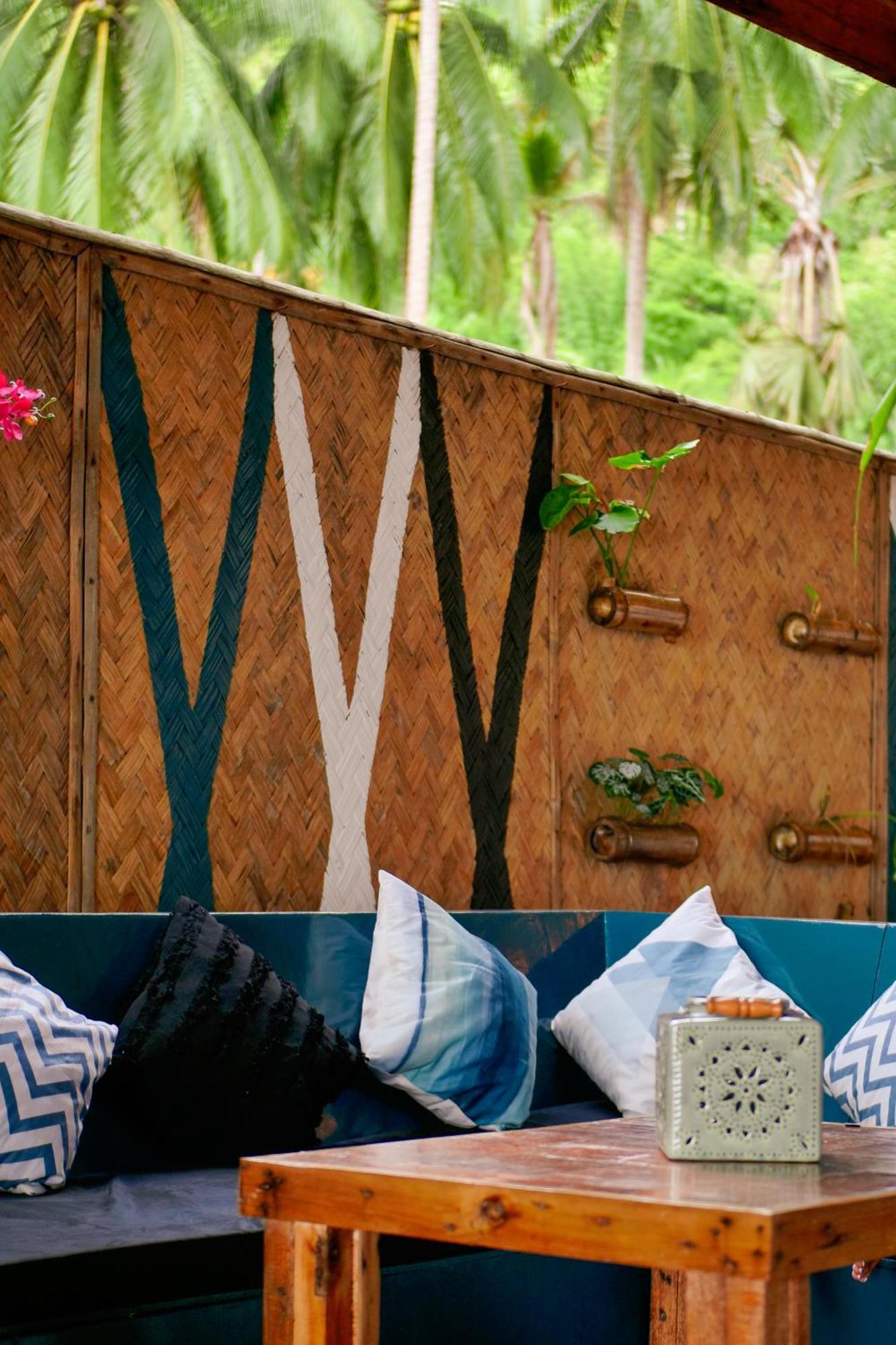 Sip Sunset Hostel And Lounge 爱妮岛 外观 照片
