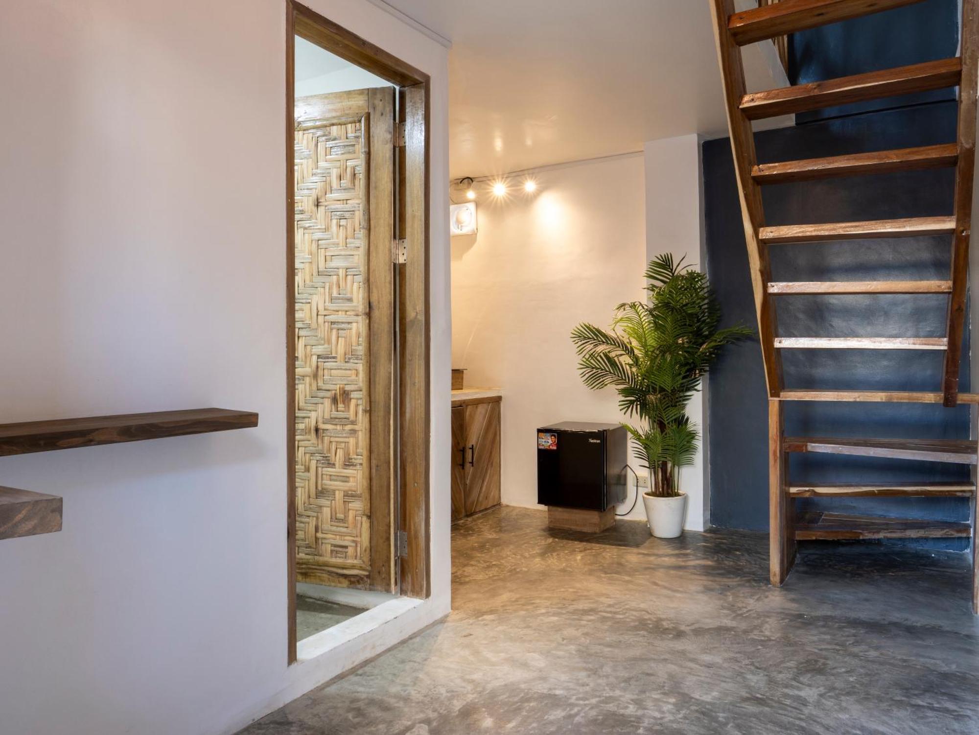 Sip Sunset Hostel And Lounge 爱妮岛 外观 照片